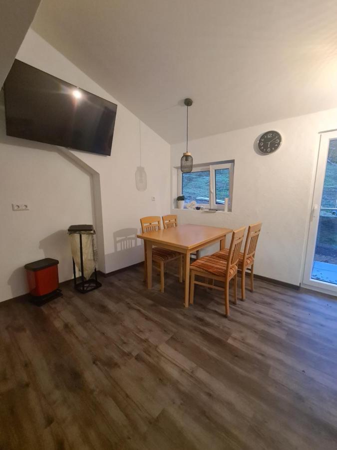 Wohnung Mit 2 Schlafzimmern Wutoschingen Esterno foto