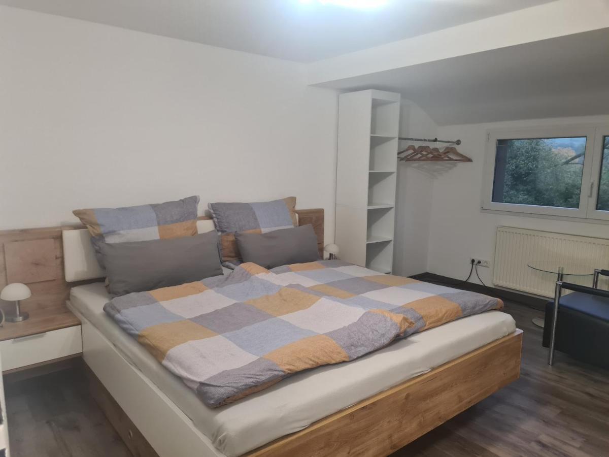 Wohnung Mit 2 Schlafzimmern Wutoschingen Esterno foto
